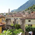 公寓 Casa Rita Ap- 1 - Gardasee - By Interhome *