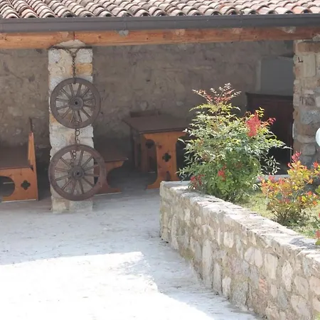 Casa Rita Ap- 1 - Gardasee - By Interhome 公寓